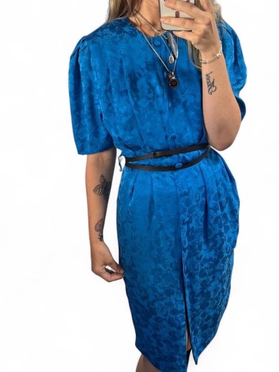 Adrianna Papell Dresses & Skirts - Vintage Adrianna Papell Electric Blue 100% Silk Floral Jacquard Midi Dress